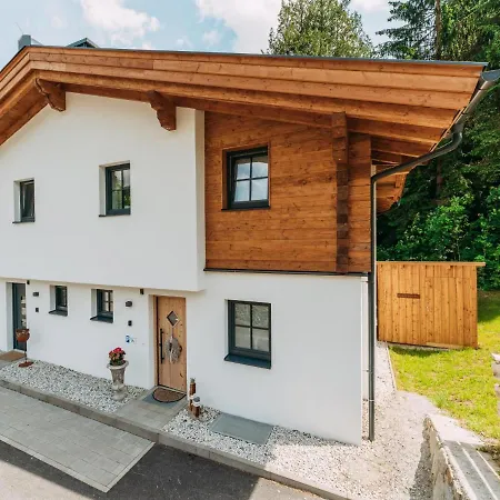 Tauernlodge 1a Semesterbostad *