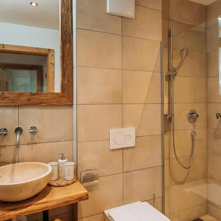 Tauernlodge 1a Semesterbostad *